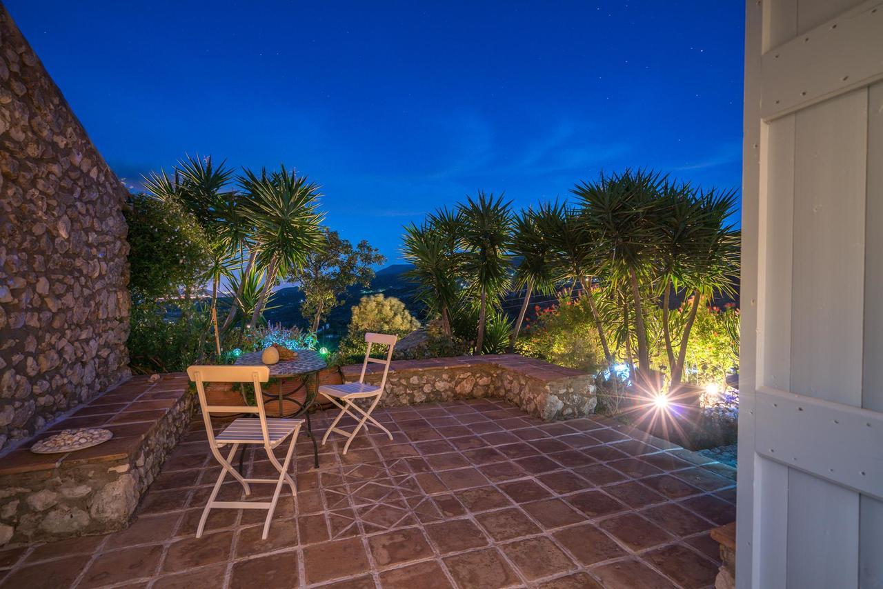 Askos Stone Villa - The Island Panorama อายิโอสนิโกลาโอส ภายนอก รูปภาพ
